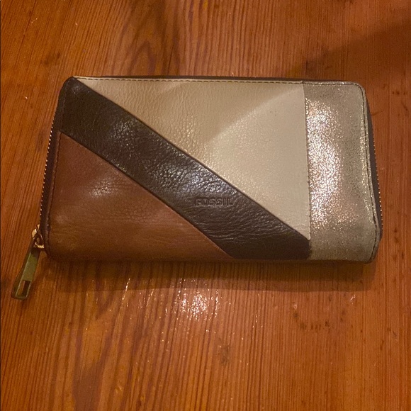 Fossil Multi-Color Leather Wallet - Picture 1 of 7